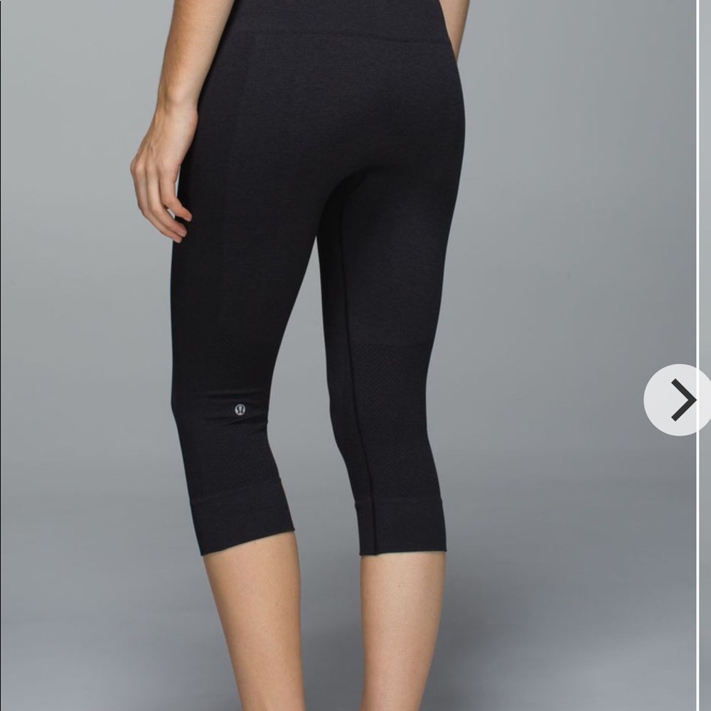 Lululemon Seamless Street Crop